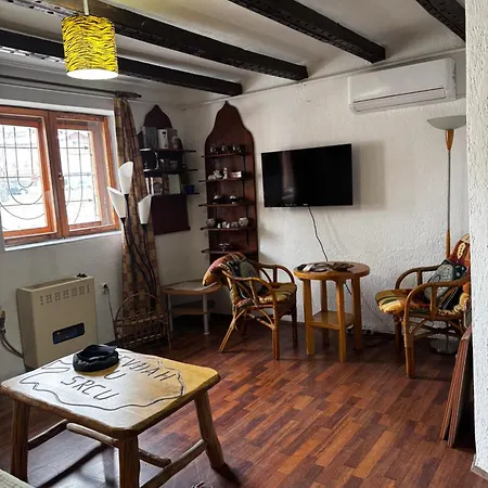 Old Town Trotters House Of Spite 9 * Sarajevo