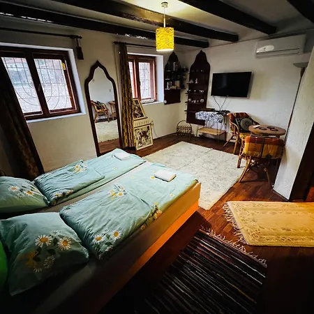 Old Town Trotters House Of Spite 9 * Sarajevo