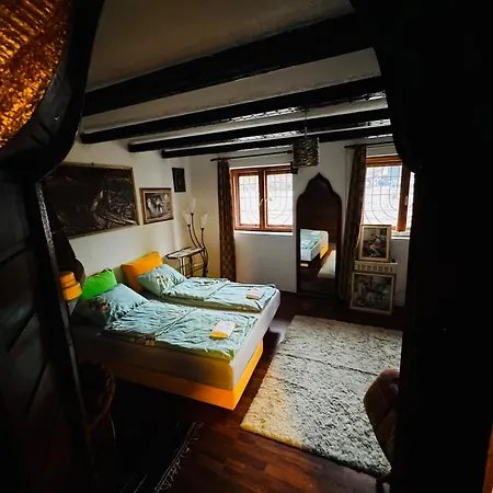 Old Town Trotters House Of Spite 9 * Sarajevo